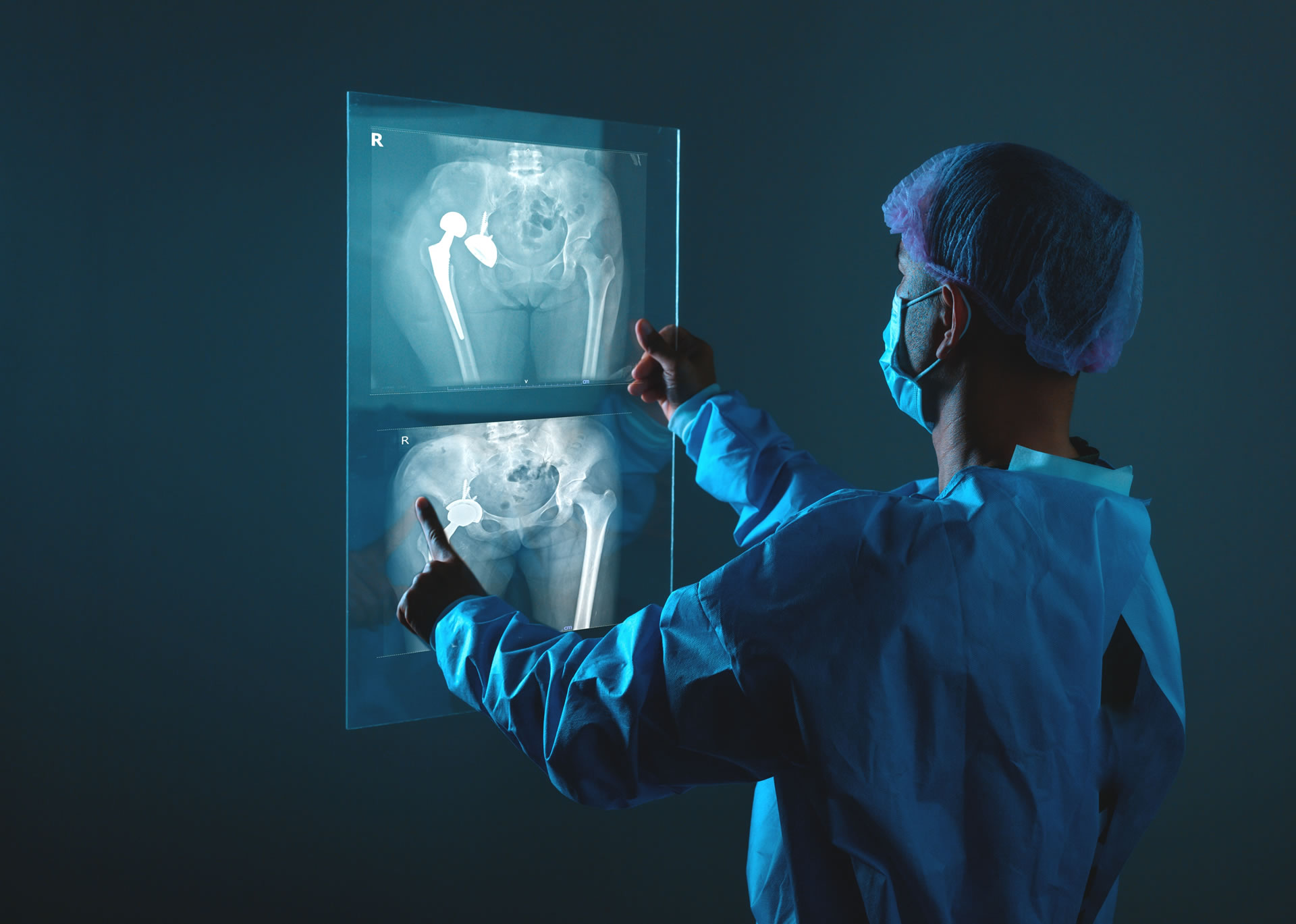 Dr. Carlos Daniel Bolze
